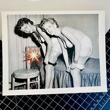 Vintage 50’s Girl Pretty Bosom PIN UP Risque Nude Original B&W Girlie Photo #84 picture