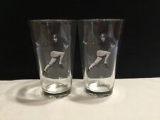 Set of 2 Vintage Look Football Players Tumbler / Pint Glasses (XX67) picture