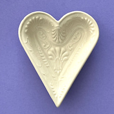 Vintage 1994 Glazed Cream Ceramic Heart Shaped Trinket Holder or Decor Piece 4”L picture