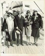 1927 Press Photo Passengers returning to New York on the S.S. Leviathan picture