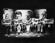 Final scene Bertolt Brechts play Caucasian Chalk Circle Sadlers We- 1963 Photo picture