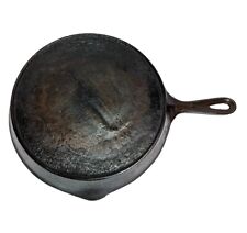 Vintage #8 Cast Iron skillet With Gate Mark picture