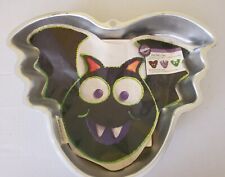 New Wilton Just Batty Vampire 2004 Halloween Cake Pan Bat Shaped # 2105-6411  picture
