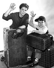 Tony Dow & Jerry Mathers in Leave it to Beaver 8x10 Photo Reprint picture