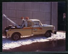 Vintage Photo HENRY'S AUTO BODY TOW TRUCK VINTAGE TRUCK 1980's picture