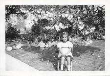 YOUNG AMERICAN GIRL 1950's Vintage FOUND PHOTO Black And White Snapshot 42 58 I picture
