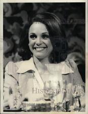 1975 Press Photo Actress Valerie Harper - lrp29194 picture