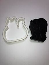 Two Vintage Cat Cookie Cutters - Halloween Plastic Great Condition picture