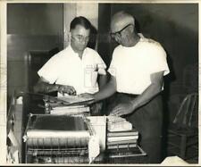 1969 Press Photo Detectives Sergeants Harry Stille & Jimmy LaVergne - noc62820 picture