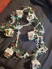 1950s Holly And Birdhouse Gazebo Garland 3 Yards picture