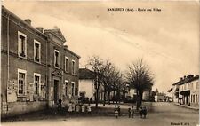 CPA MARLIEUX École des Filles Breaks (485421) picture