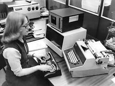 Vtg Press Photo Female Secretary PCD Electronics Uses Prototype Keyboard typing picture