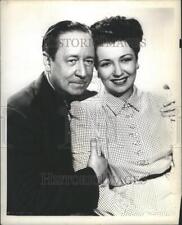 1946 Press Photo Robert Benchley and Vera Vague - DFPC54181 picture