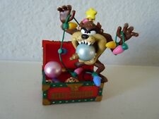 VTG 1995 Looney Tunes TAZ  Ornament Tangled in Christmas Lights Warner Bros picture