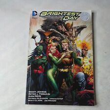 Brightest Day Vol. 2 by Geoff Johns: Used picture