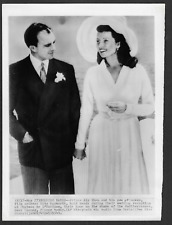 HOLLYWOOD RITA HAYWORTH + ALY KHAN VINTAGE 1949 ORIGINAL PHOTO picture