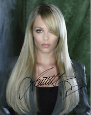 LAURA VANDERVOORT HAND SIGNED 8x10 COLOR PHOTO+COA      SEXY SMALLVILLE ACTRESS picture