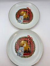 Two VTG` 1982`  Jasco Japan Fine Porcelain Christmas Plates 22k Gold Edged Santa picture