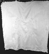 EXCEPTIONAL 1960'S HAND EMBROIDERED WHITE LINEN TABLE CLOTH 43
