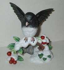 Vtg Lenox Dark-Eyed Junko Porcelain  Bird Christmas Figurine Snow & Berries MIB picture