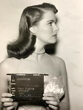 F4 Found Photograph Hair Dress Movie Actress Peggy O'hara 1952 Margot Beautiful picture