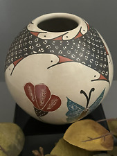 Mata Ortiz Pottery Suzy Martinez Polychrome Paquime Butterflies Flowers Mexican picture