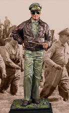 COLLECTORS SHOWCASE WW2 AMERICAN CS60023 U.S. GENERAL DOUGLAS MACAUTHUR STATUE picture