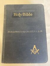 Holy Bible Masonic Hudson River Lodge No. 607 F. & A. M. 1928 picture