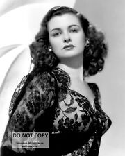 ACTRESS JOAN BENNETT - 8X10 PUBLICITY PHOTO (AB-645) picture