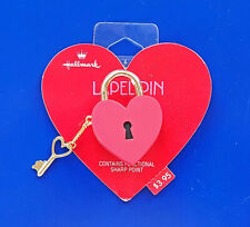 Hallmark PIN Valentines Vintage HEART LOCK & KEY Brass Charm 1992 Brooch 395 NEW picture