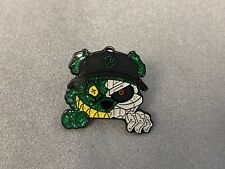 Pinzcity Green Terminator Scarebear Peeker Hat Pin Limited Exclusive picture