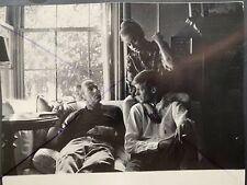 JANE, PETER AND HENRY FONDA- Rare VINTAGE Original Press Photo picture