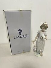 Retired Lladro Porcelain Figurine #7611 