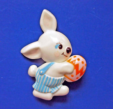 RARE Hallmark PIN Easter Vintage BUNNY RABBIT BOY Overalls EGG Holiday 1974 NM picture