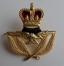 Royal Air Force Warrant Officers Gilt Cap Badge RAF - New picture