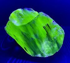 Uranium Banded Green Translucent Slag Glass Cullet 395nm picture