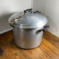 Vintage West Bend The Waterless Cooker Deluxe American Model 12 QT picture
