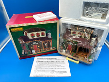 LEMAX YE OLDE BARREL & CASK MAKERS PORCELAIN LIGHTED HOUSE BUILDING + BOX & BULB picture