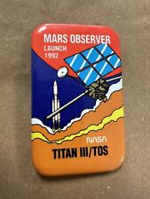 Mars Observer Launch 1992 NASA Titan III/TOS Rectangle Metal Button Pin Badge picture