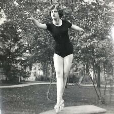 E1 Photograph 1950's Woman Leotard Ballet Ballerina On Point Artistic B&W picture