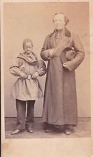 Photo CDV Victoire Lyon Catholic priest with child African colony Africa picture