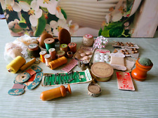 VINTAGE COLLECTION/BUNDLE OF ASSORTED SEWING ITEMS picture