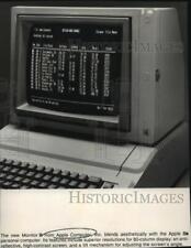 1984 Press Photo The new monitor II from Apple Computer, Inc - spa37088 picture