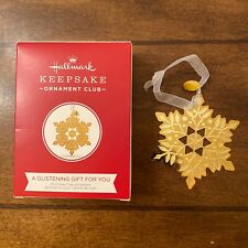 Hallmark A Glistening Gift for You Member Exclusive Keepsake Ornament 2018 R8 picture