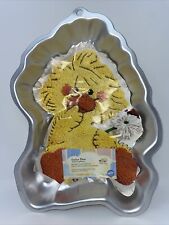 Wilton Cake Pan 2003 Little Suzy’s Zoo Chick 2105-7810 With Insert picture