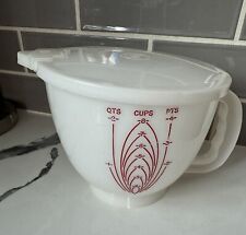 Vintage Tupperware 8 Cup/4 Pint/2 Quart Measuring Pitcher with Lid Mix-N-Stor picture