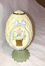VINTAGE AVON 1994 Season's Treasures Porcelain Pedestal Egg  