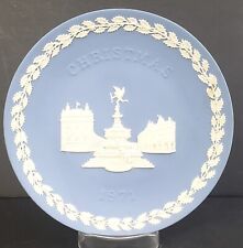 Wedgwood Annual Christmas 1971 Piccadilly Circus picture