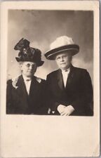 1910s RPPC Photo Postcard Two Older Women / Sisters in Large Hats / FASHION picture