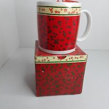 NEW VINTAGE 1980s RUSS Berry Christmas Mug Coffee Tea Cup Red Green Floral picture